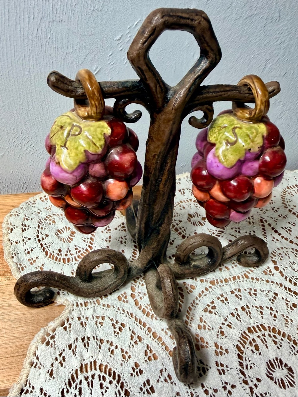 Vintage Grape Cluster Salt and pepper shakers on Bronze Display . - Picture 2 of 5